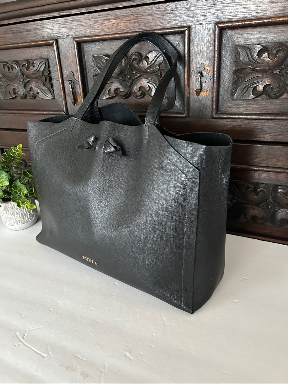 Furla Black Leather Tote with Subtle Logo - Picture 3 of 15